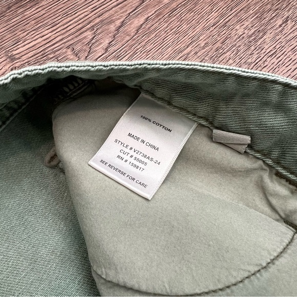 Altar’d State Distressed Ripped Green Women Jeans Size 28 Straight Leg - Picture 8 of 10